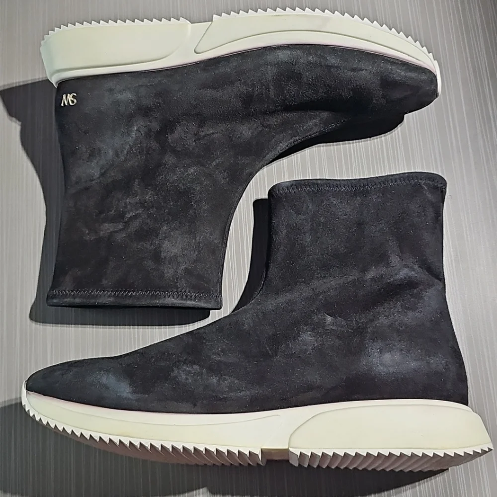 $550 STUART WEITZMAN MARGO BOOTIE SUEDE SOCK‎ SNEAKER SUEDE BLACK 7.5D/38